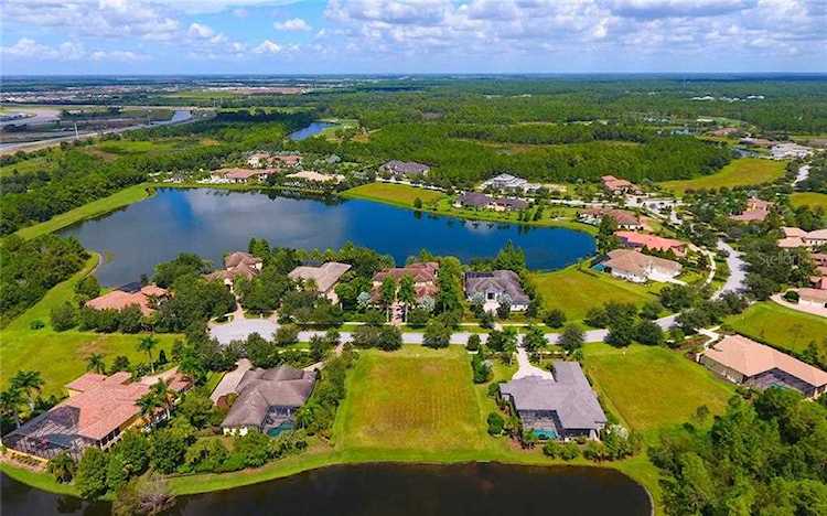 8333 Farington Ct Bradenton, FL 34202