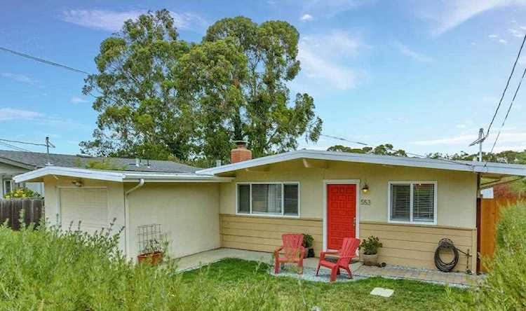 553 English Avenue Monterey, CA 93940 | MLS 52201789 Photo 1