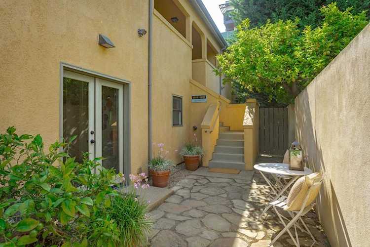 4926 Desmond Street Oakland, CA 94618 | MLS 52201046 Photo 1