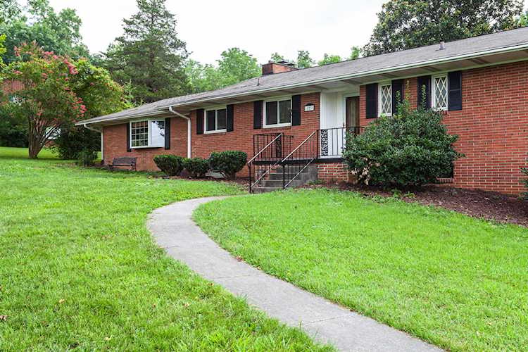123 Dana Dr Oak Ridge, TN 37830 | MLS 1045008 Photo 1