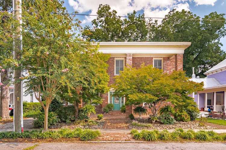 420 E Main Street Washington, NC 27889 Photo 1