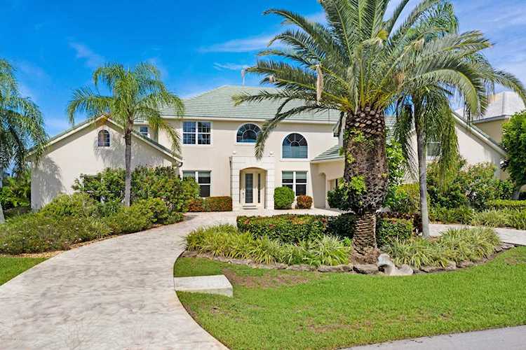 406 Lanternback Island Drive Satellite Beach, FL 32937