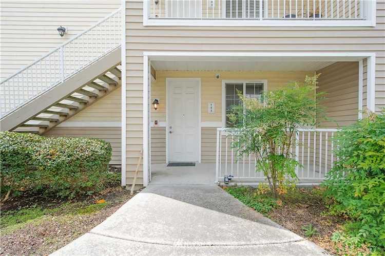 10011 186th St E #143 Puyallup, WA 98375 | MLS ® 1504360 Photo 1