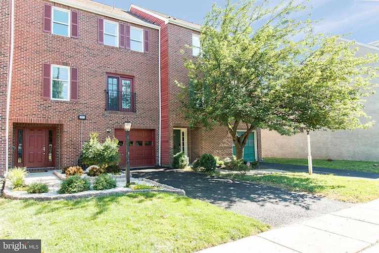 333 Pearl St Burlington, NJ 08016 | MLS NJBL351180 Photo 1