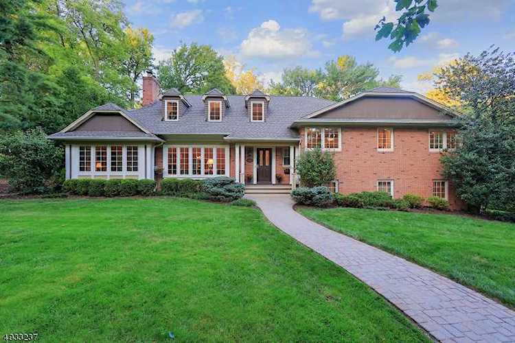 820 Lawrence Ave Westfield Town, NJ 07090