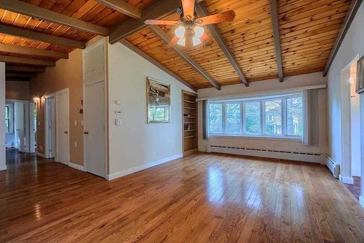 Leominster, 210 Prospect St, MA, home for sale Photo 1