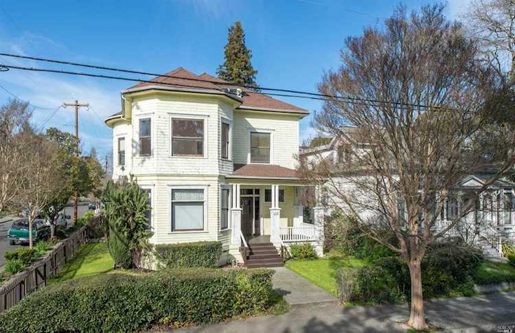 603 Benton Street Santa Rosa, CA 95404 | MLS 21903769 Photo 1