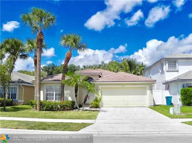 3787 Providence Rd Boynton Beach, FL 33436