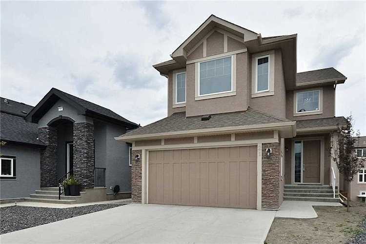 21 Evansborough Hill(s) NW Calgary, AB T3P 0R3