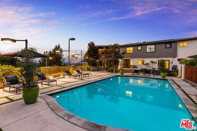 13000 Blairwood Drive, Studio City, CA 91604 | MLS #19514252 Photo 1