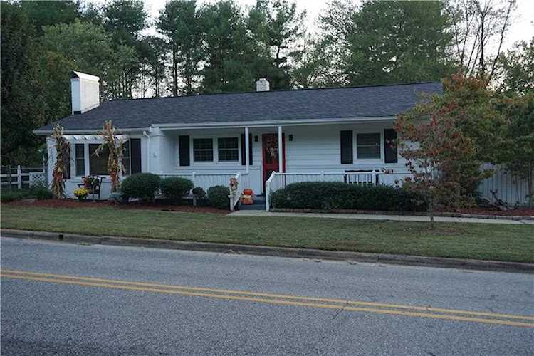 623 Ne Powell Rd Lenoir Nc 28645 Mls 3554469
