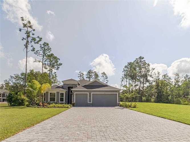 17805 Waterway Creek Lutz, FL 33549