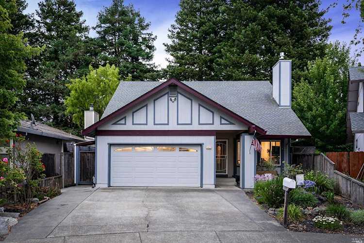 1427 Jasmine Circle Rohnert Park, CA 94928 | MLS 21918806 Photo 1