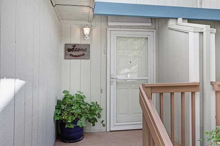 21 Meridian Circle Rohnert Park, CA 94928 | MLS 21922664 Photo 1
