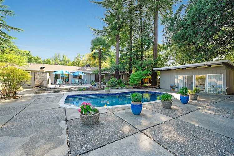 1016 Partrick Road Napa, CA 94558 | MLS 21911036 Photo 1
