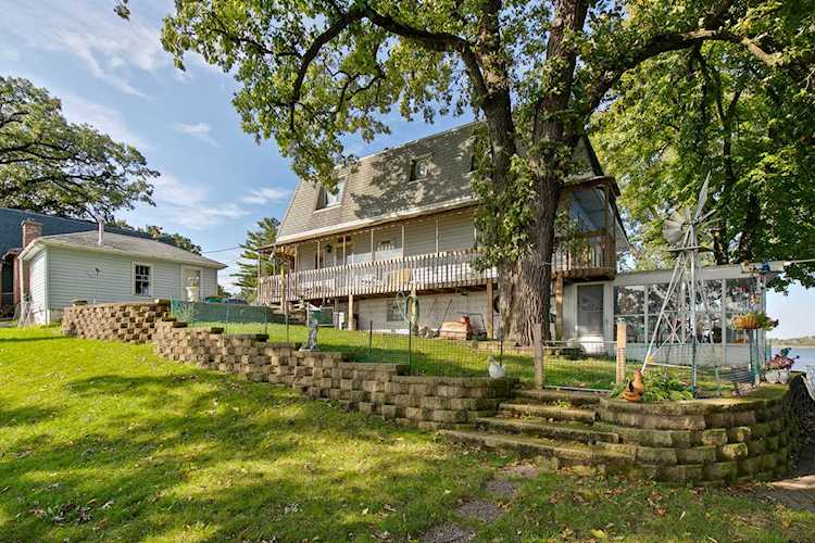 169 Riverside Island Dr Fox Lake, IL 60020
