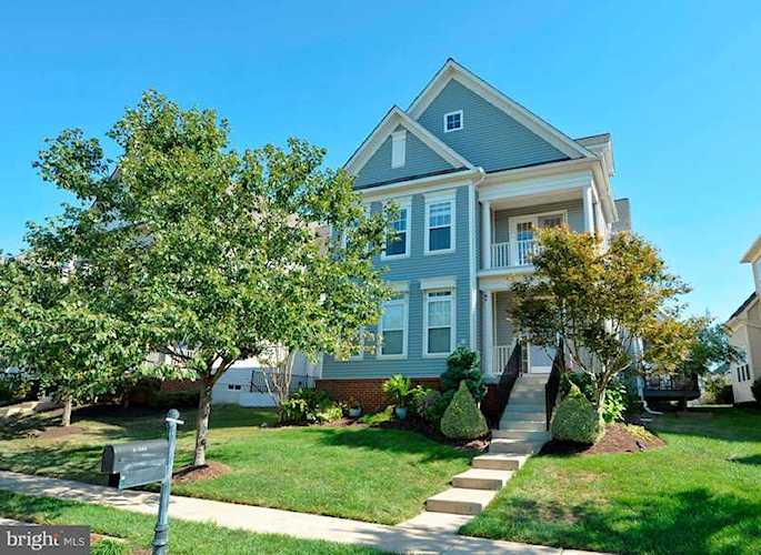 25042 Mineral Springs Circle For Sale in Aldie Photo 1
