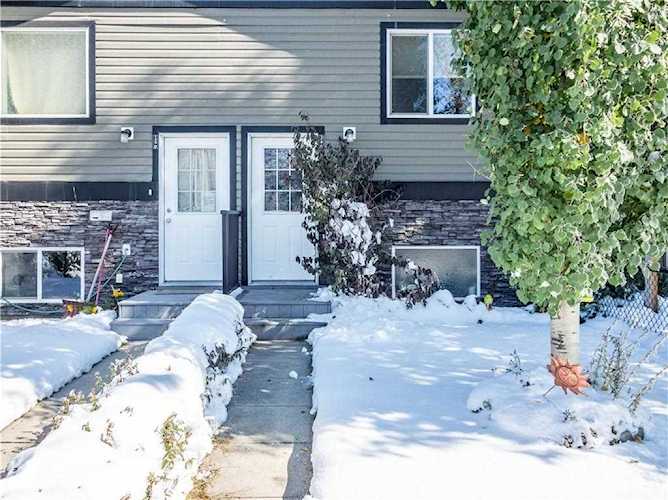 134 Fifth Avenue #C Strathmore, AB T1P 1B7