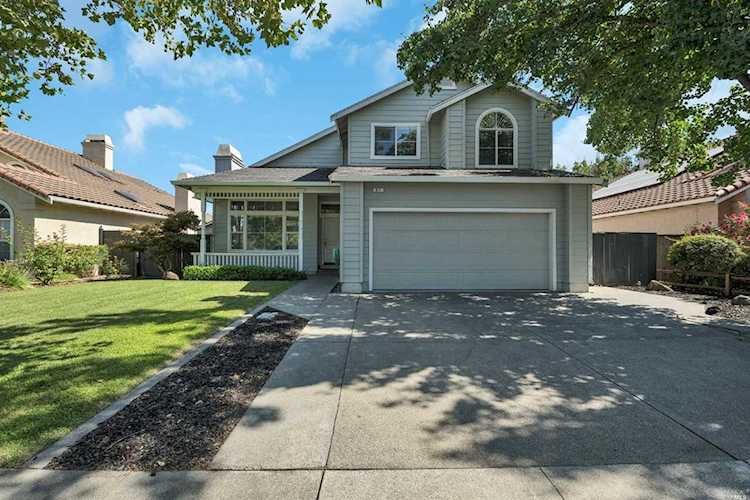 67 Luke Drive Napa, CA 94558 | MLS 21919989 Photo 1