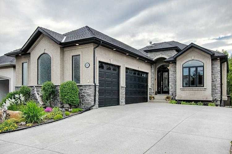 117 West Terrace Point(e) Cochrane, AB T4C 1S1