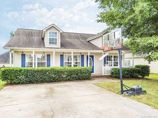 717 Kendall Green Rd Fort Mill, SC 29715 | MLS 3537387 Photo 1