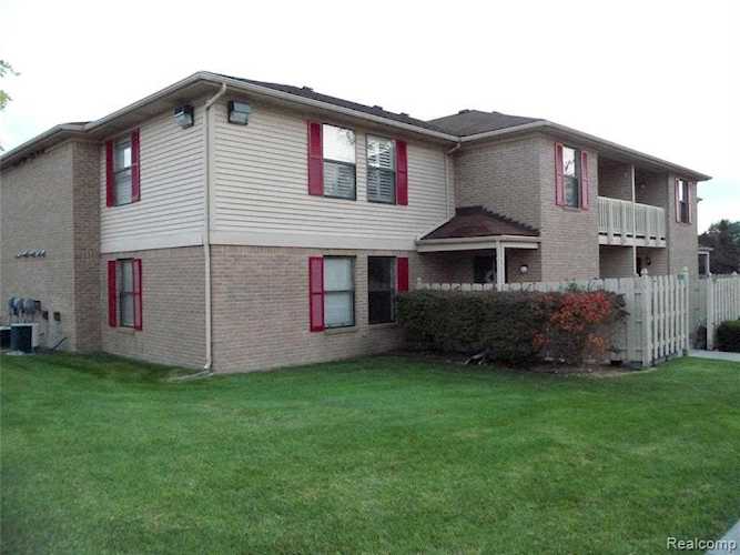 61208 Greenwood Dr South Lyon, MI 48178 | MLS 219102320 Photo 1