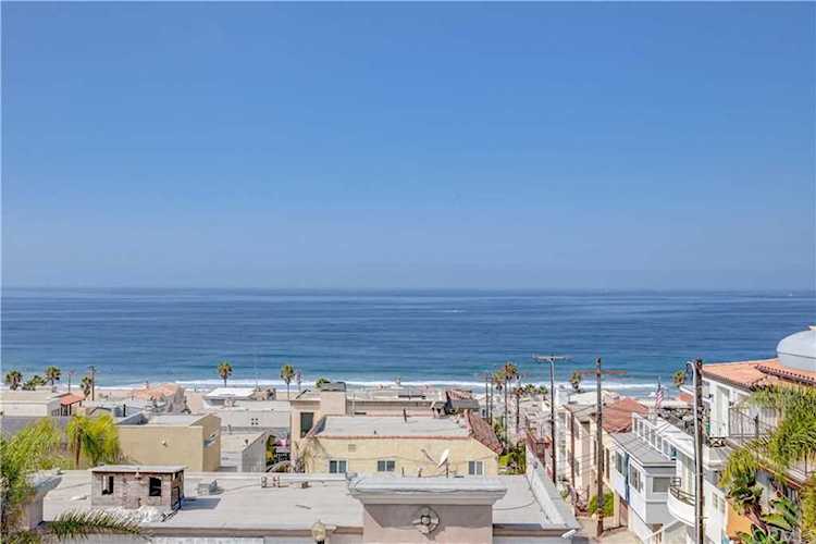 4108 Highland Avenue in Manhattan Beach, CA - MLS# SB19235118 Photo 1