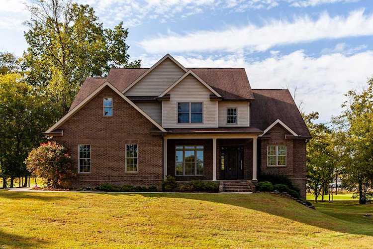 8536 N Ruggles Ferry Pike Strawberry Plains, TN 37871