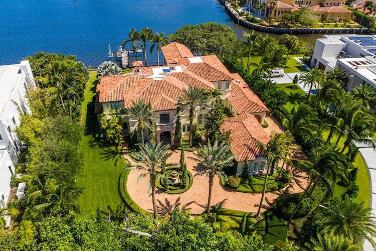 130 Churchill Way Manalapan, FL 33462