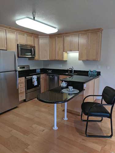 720 S Petaluma Boulevard Petaluma, CA 94952 | MLS 21909570 Photo 1