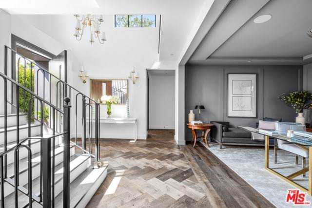 116 S Carmelina Avenue, Los Angeles, CA 90049 | MLS# 19517644 Photo 1
