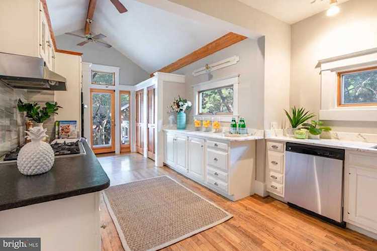 1311 Highland St Arlington, VA 22201 | MLS ® VAAR155440 Photo 1