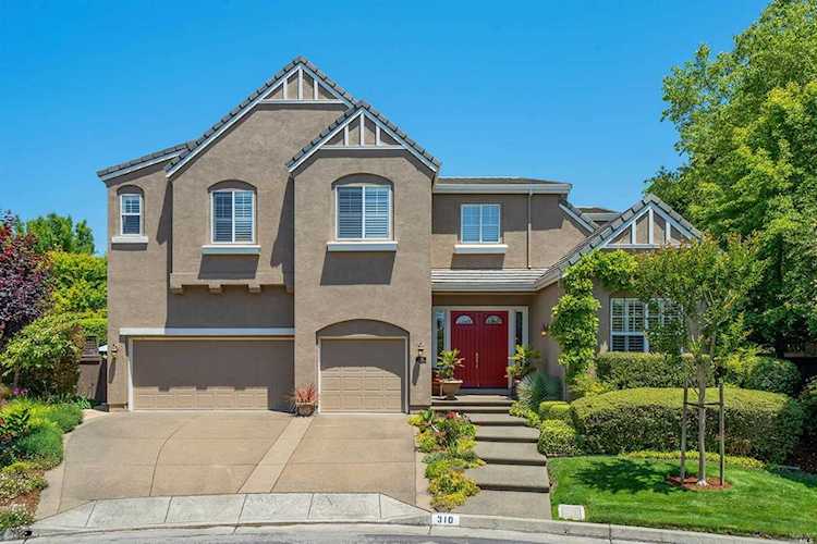 310 Crickett Court Petaluma, CA 94954 | MLS 21914112 Photo 1