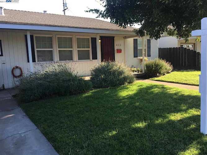 622 Pine St Manteca, CA 95336 | MLS 40879824 Photo 1