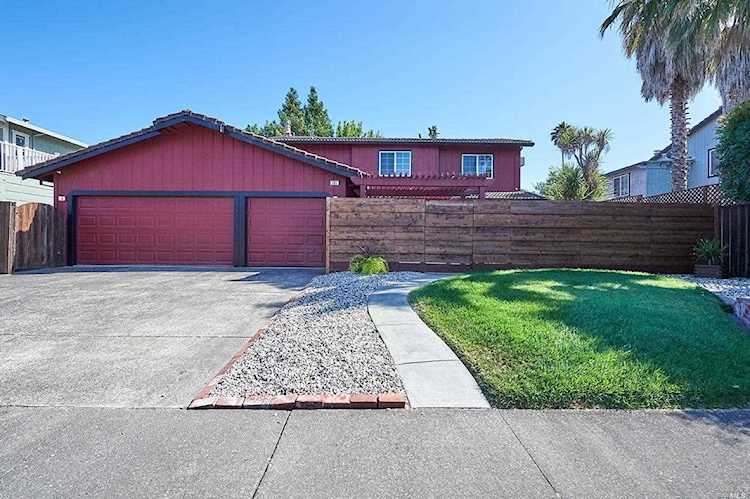 281 Firethorn Drive Rohnert Park, CA 94928 | MLS 21920288 Photo 1