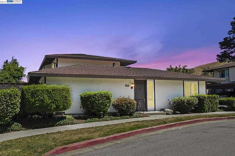 273 Corte San Pablo Fremont, CA 94539 | MLS 40874764 Photo 1