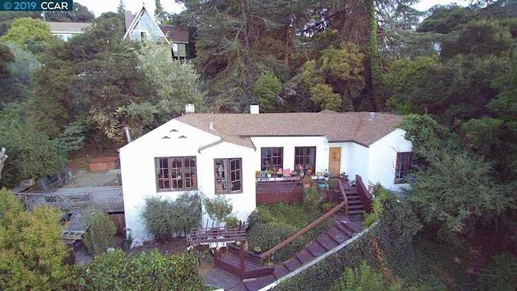 Arlington Way Martinez, CA 94553 | MLS 40879761 Photo 1