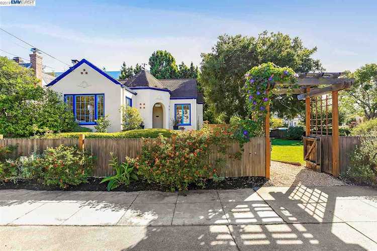 1804 San Jose Ave Alameda, CA 94501 | MLS 40881265 Photo 1
