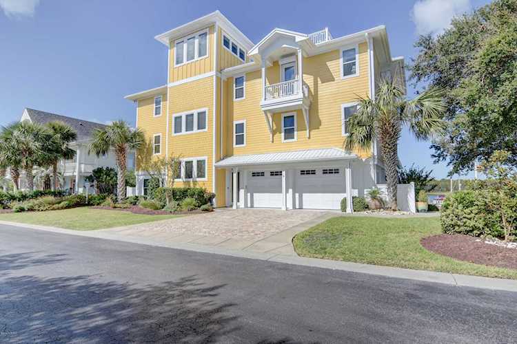 405 Marina Street Carolina Beach, NC 28428
