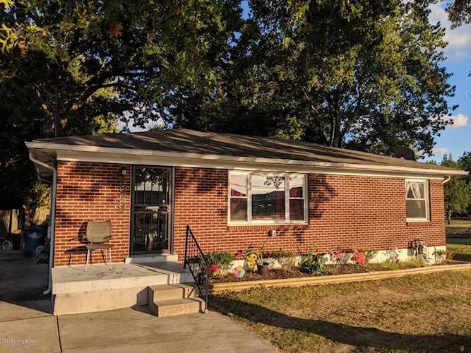 4629 Cane Run Rd Louisville, KY 40216 | MLS 1542446 Photo 1