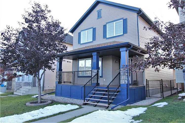 61 Crystal Shores Heights Okotoks, AB T1S 2K8