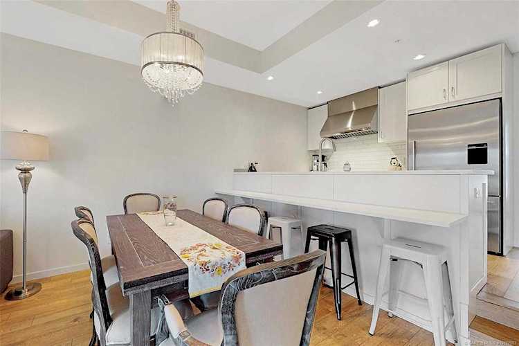 3030 Pandosy Street #318 Kelowna, BC V1Y0C4