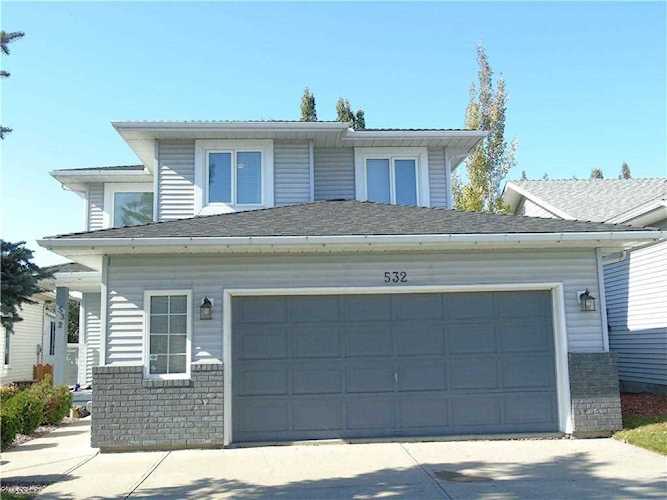 532 Riverbend Drive SE Calgary, AB T2C 3K9