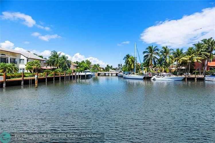 2325 NE 27th St Lighthouse Point, FL 33064