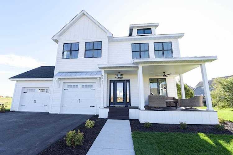 6947 Lancaster Way NE Albertville, MN 55301