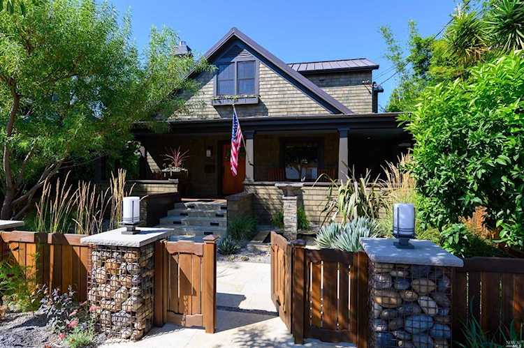 1533 Main Street Napa, CA 94559 | MLS 21920570 Photo 1