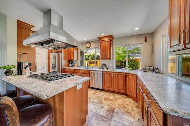 1076 Terrace Drive Napa, CA 94559 | MLS 21913917 Photo 1