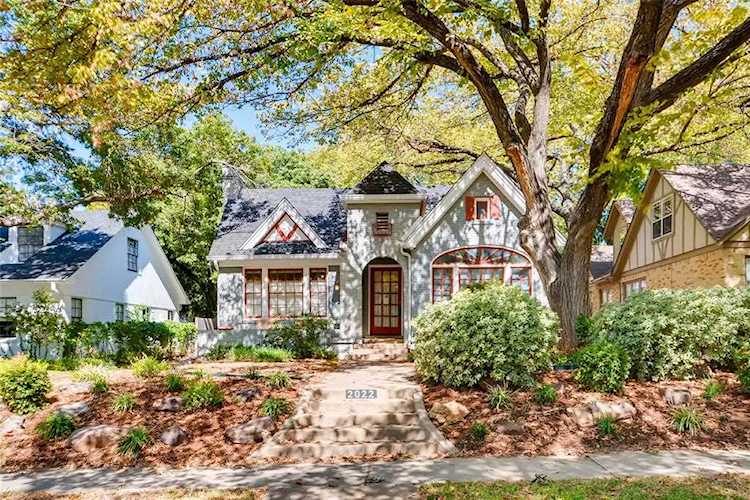 2022 Glenco Terrace Fort Worth, TX 76110