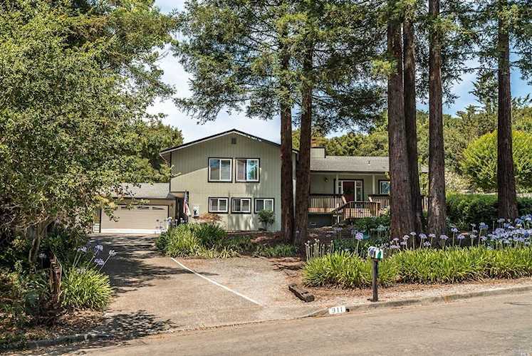 911 Buena Vista Drive Santa Rosa, CA 95404 | MLS 21921647 Photo 1