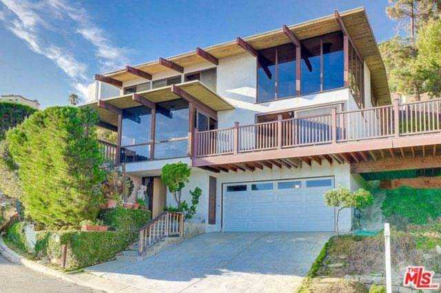 21407 Rambla Vista Malibu, CA 90265